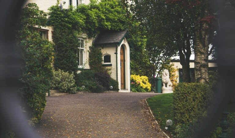 HOW TO FIND THE BEST HOUSE IN THE MARKET HOW TO FIND THE BEST HOUSE IN THE MARKET