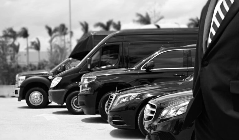 Advantages of Taking Airport Shuttle Service