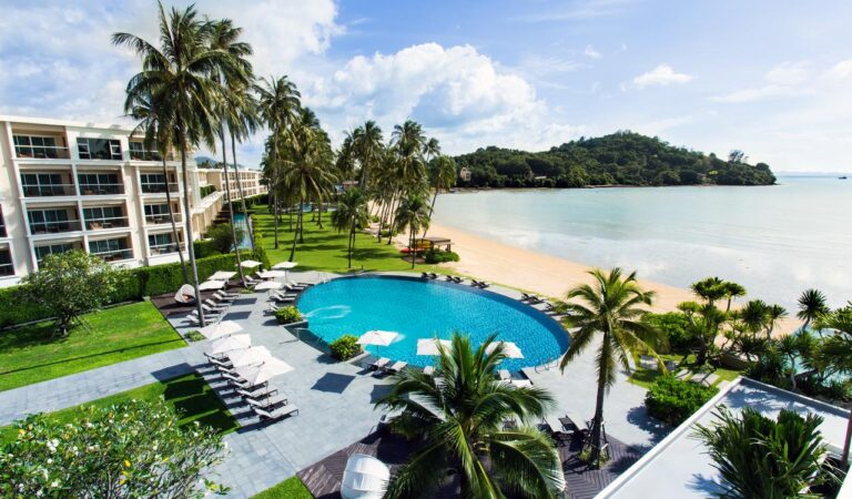 5 Reasons to Choose Phuket for your Next Holiday Destination